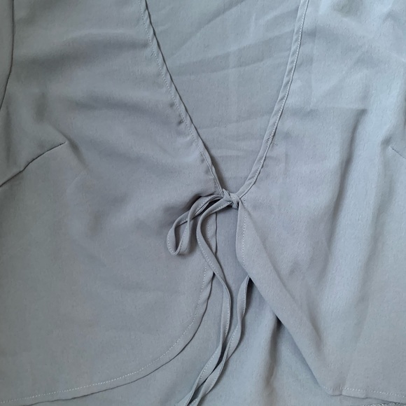2 for $10‼️ Blue Tie-Up Blouse - Picture 3 of 4